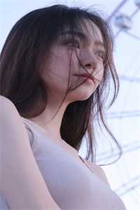 穿越后，我的花痴人设暴露了小说