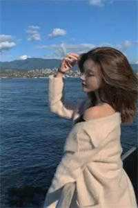 爆改娇弱雌性后，她的人生起飞了
