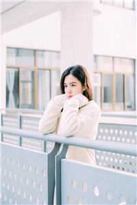 穿越八零：我靠臭美赢麻了