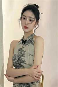 快穿：漂亮炮灰她总被疯批盯上