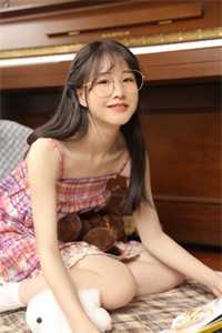 穿越后，婆婆她送钱又送房