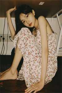 重生成为后宫娘娘，让渣男跪下！小说