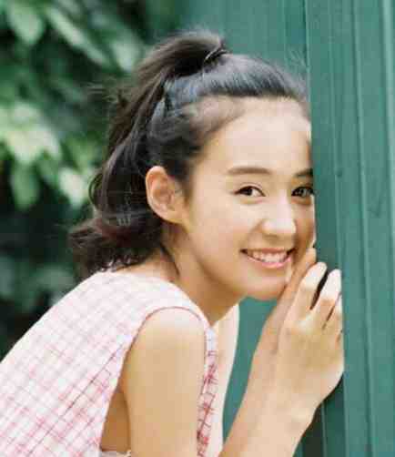 资本小姐重生后，怀灵泉双胎随军