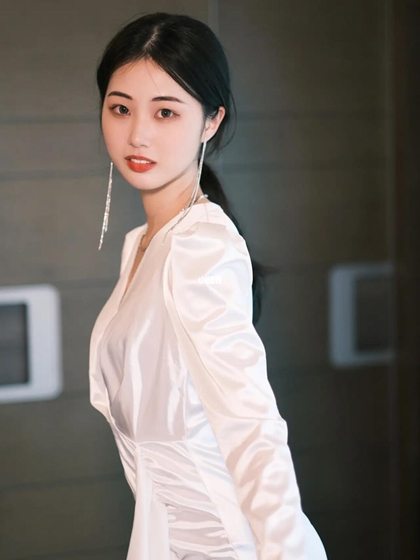 穿进游戏三百年