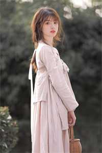 刚回豪门就联姻,我却意外获真爱