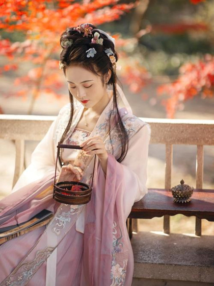 儿子失恋他离婚，走，爷们潇洒去！