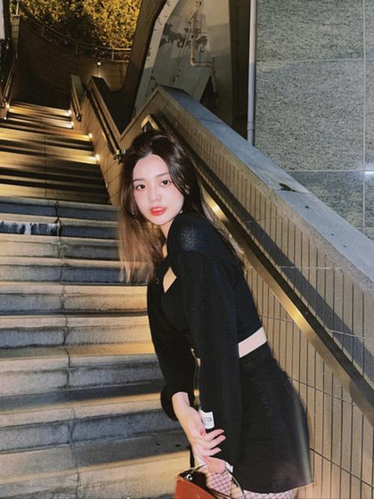 中年被老婆离婚，我包养黑丝女神苏夜柳如烟小说完整篇在线阅读