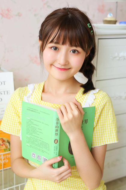 红烛烫，他缩在炕边更烫我心小说