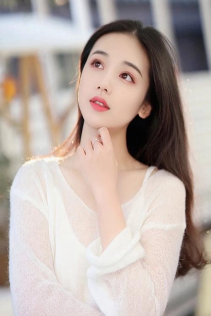 提灯入渊：瞎眼战神只认她的手艺小说