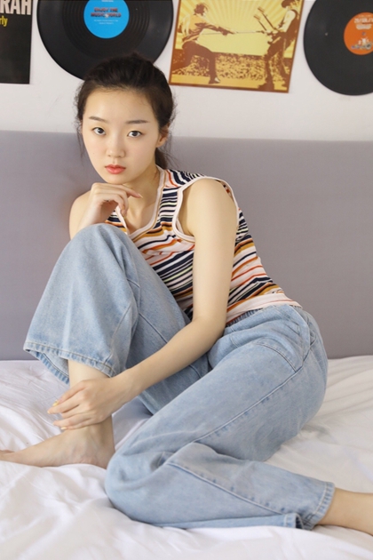 刚刑满释放，就靠绝世医术横扫都市小说