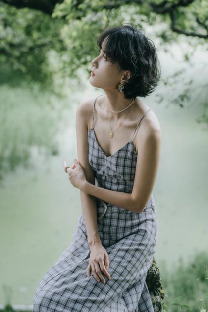 都穿成岳不群了，谁还练辟邪剑法啊！岳不群宁中则小说完整篇在线阅读